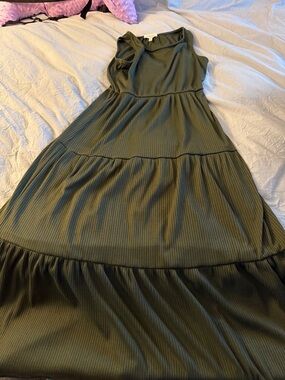 Gilli Olive Green Ribbed Sleeveless Dress